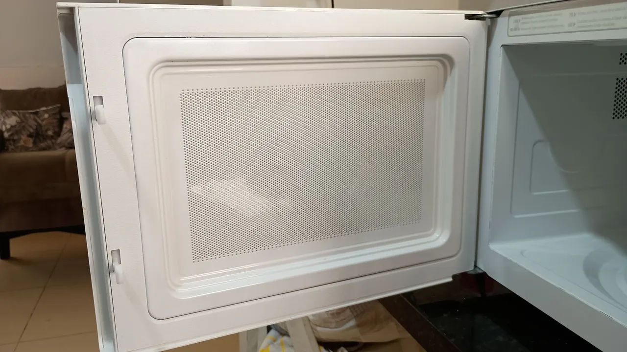 Microondas grande Eletrolux 31 litros - Foto 4