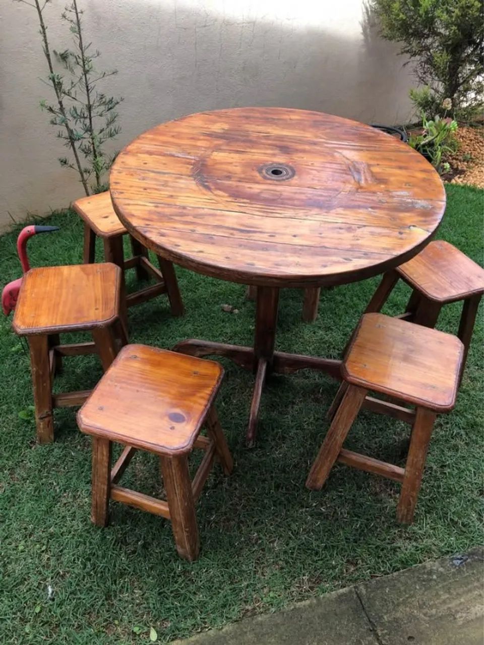 JOGO DE MESA COM 6 BANCOS *oportunidade
