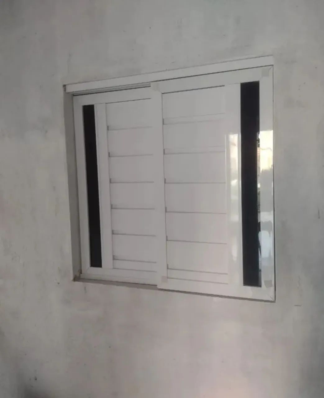 Vidraçaria e serralharia em alumínio 