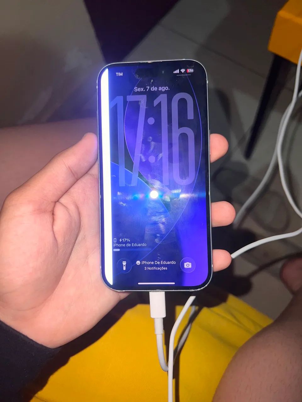 iPhone 15 com mancha na tela - Foto 2