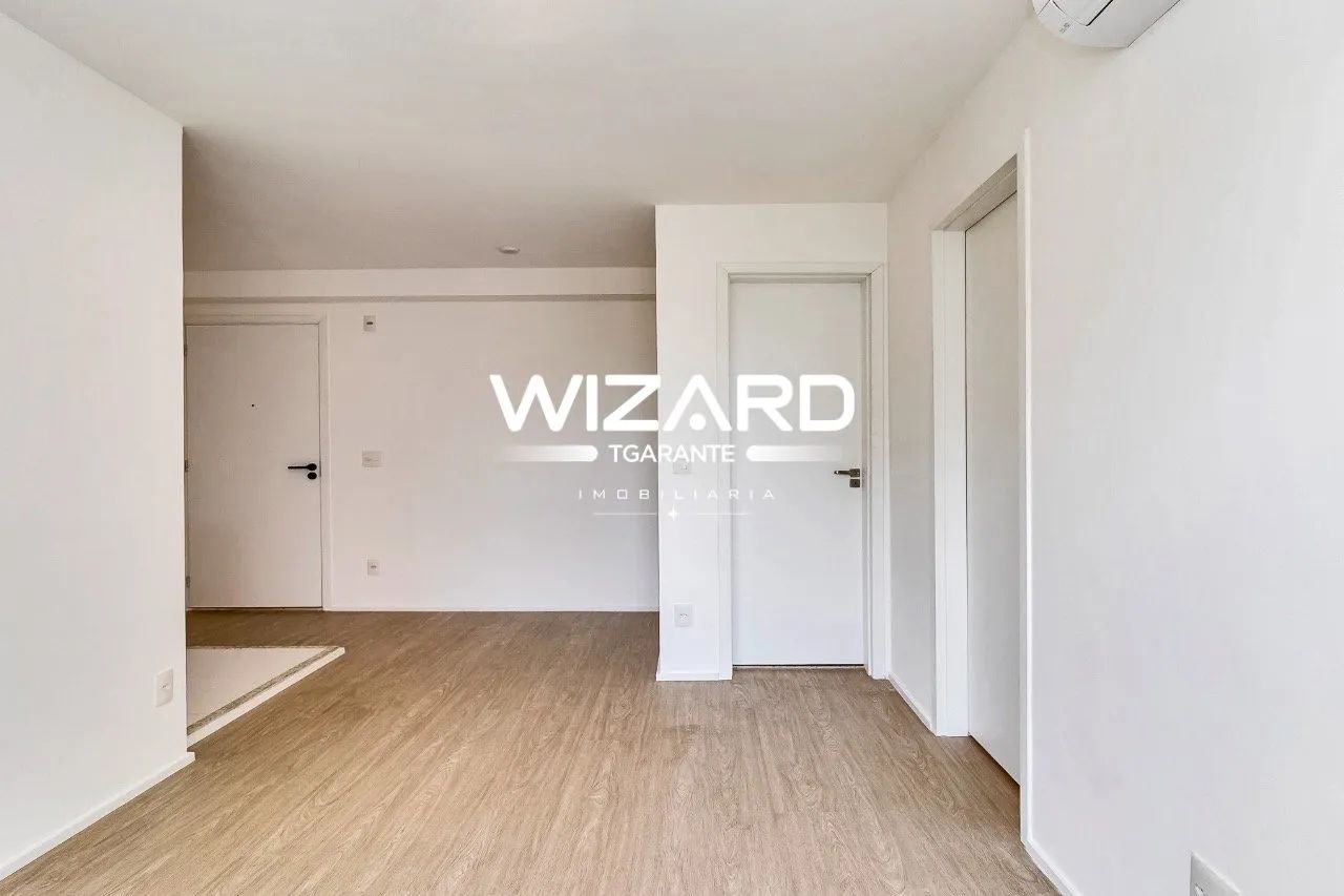Apartamento Com Varanda 1 Dormitório com Vaga e Ar-Condicionado Na Barra Funda - Foto 2