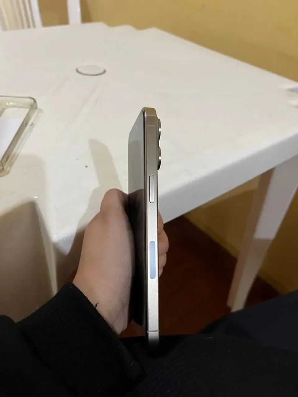 iPhone 15 pro Max - Foto 3