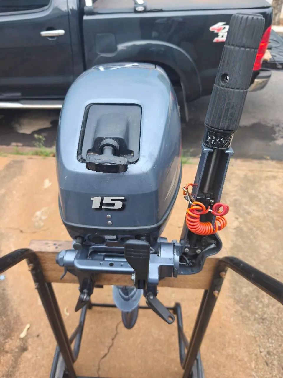 Motor de Popa 15 HP Yamaha 2013 - Foto 2