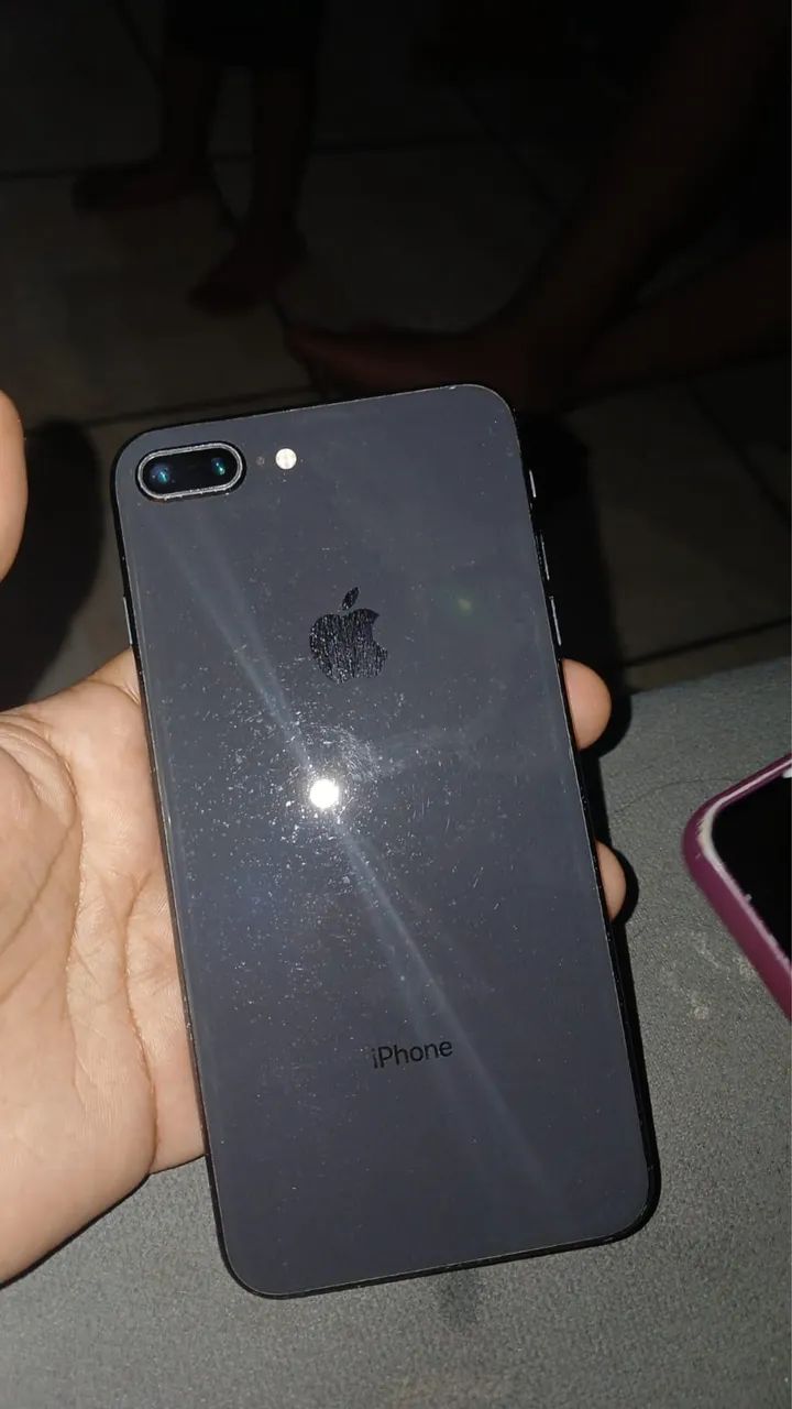 iPhone 8 Plus 