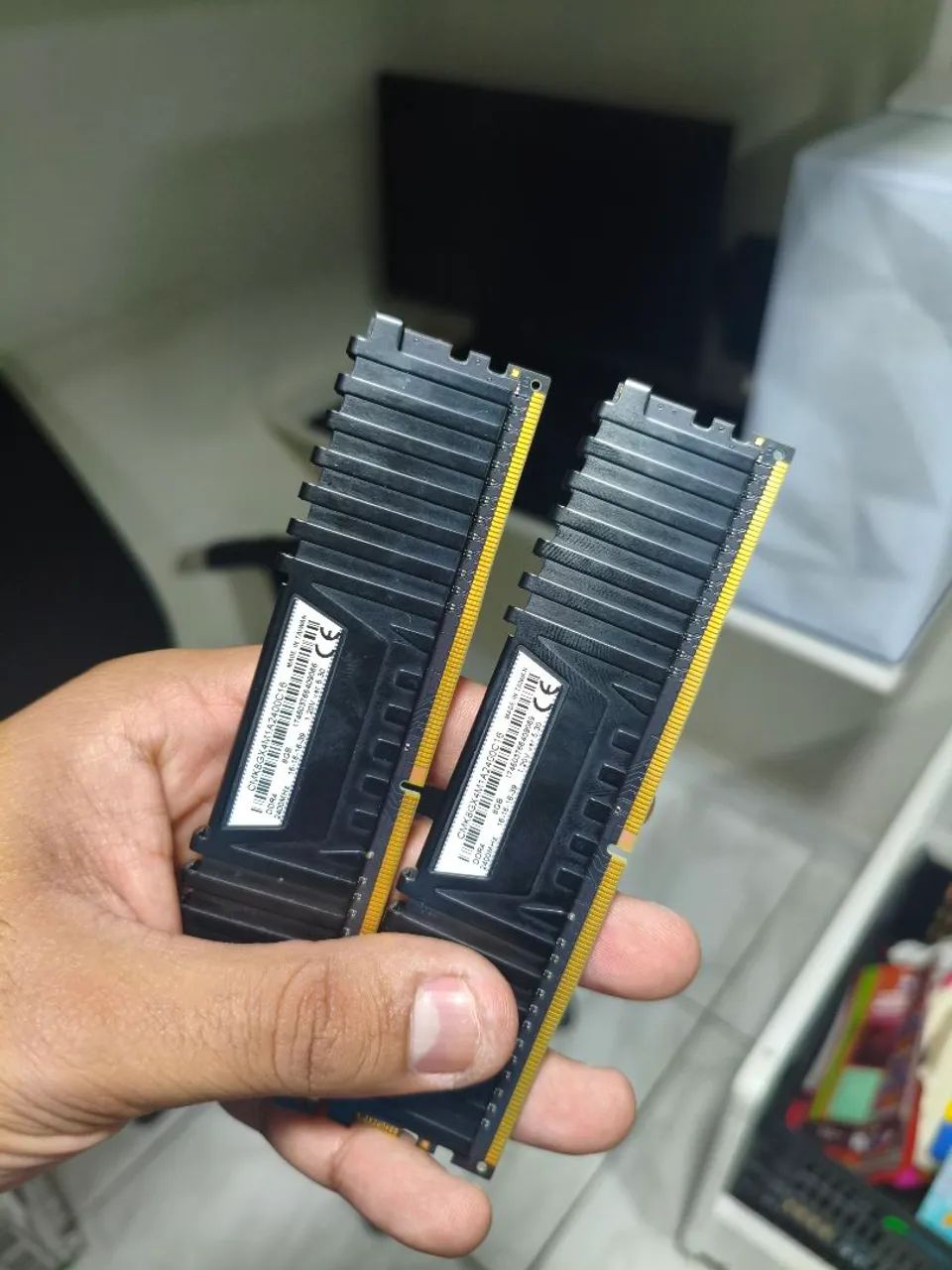 MEMORIA RAM DDR4 16GB (2X8) - Foto 2