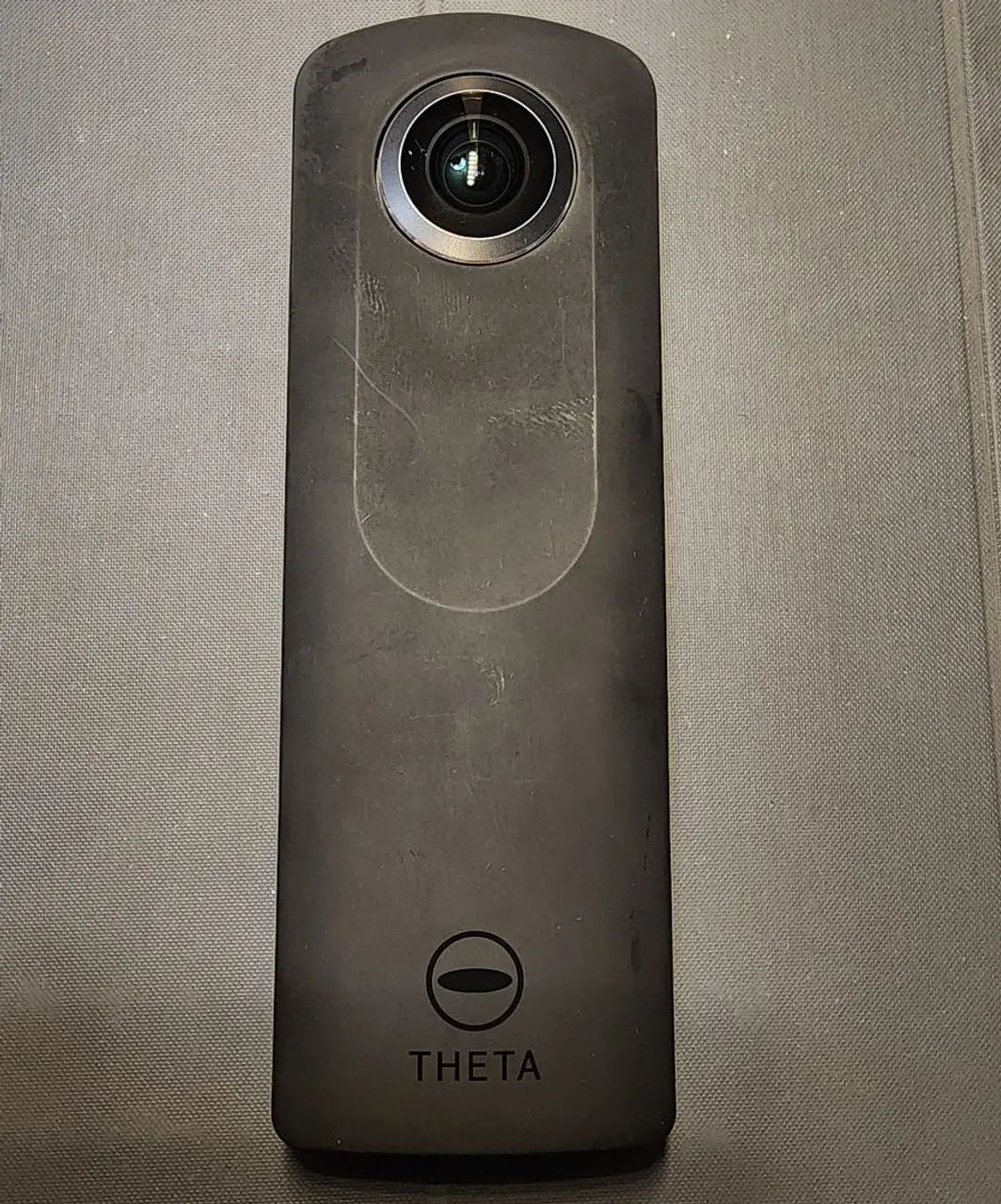 Câmera 360º RICOH THETA S - Câmeras e Filmadoras - São Gabriel
