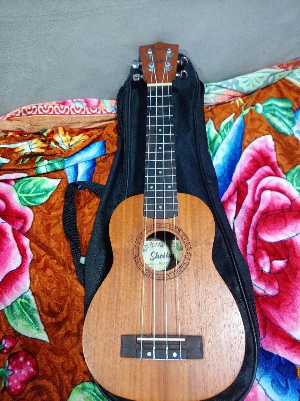 UKULELE VAI COM CAPA. ACEITO CARTÃO  - Foto 3