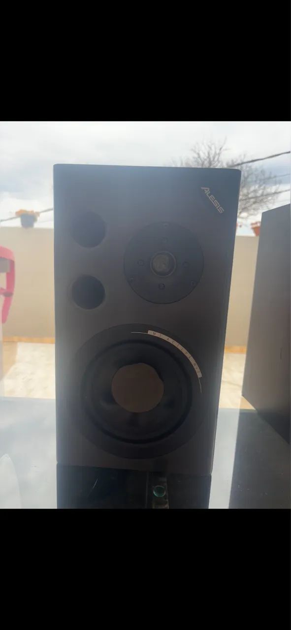 Monitor de audio ALESIS MK5 - Foto 2