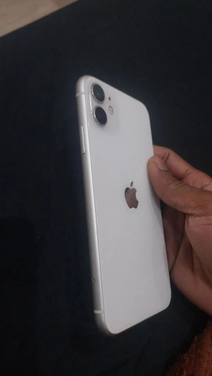 IPHONE 11 128GB 650 SO PEGA E USAR - Foto 2