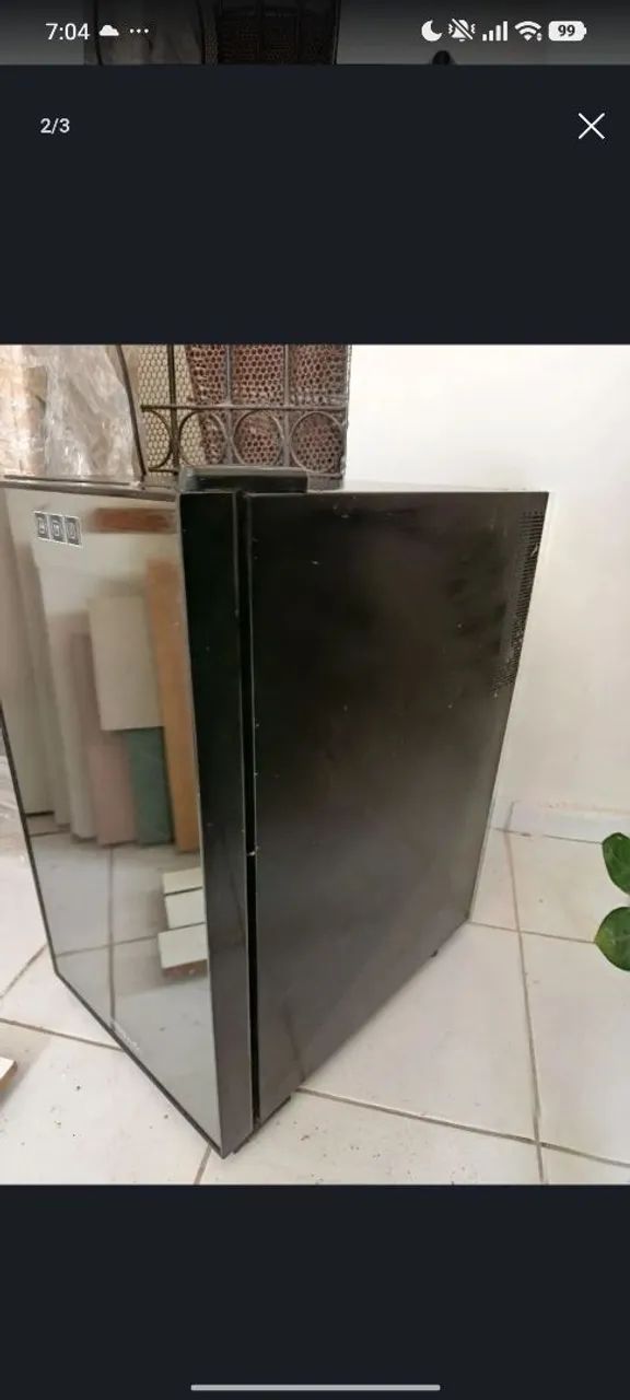 Adega sem marcas de uso 