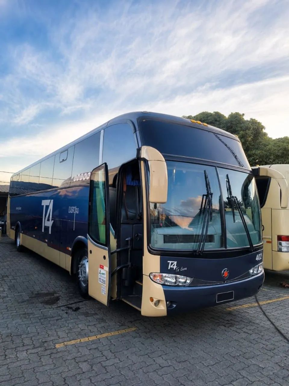 Ônibus Paradiso G6 1200 executivo 2º dono