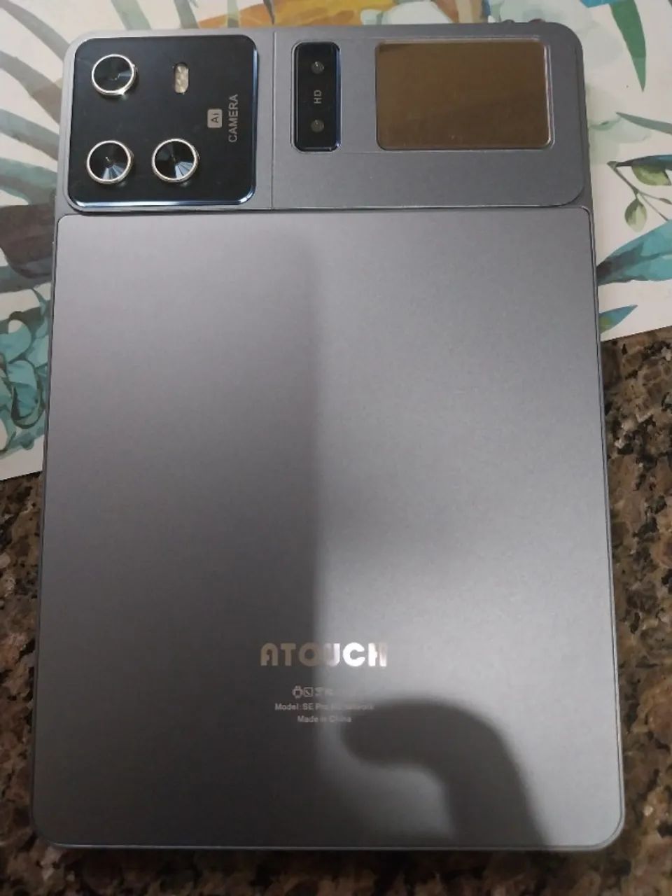 TABLET 10 POLEGADAS NOVO  NUNCA UTILIZADO  marca ATOUCH  128GB    VAI COM O CARREGADOR VAL