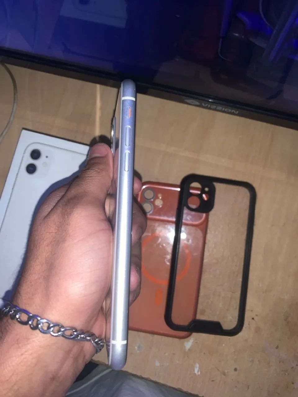 Vendo ou troco iPhone 11 - Foto 4