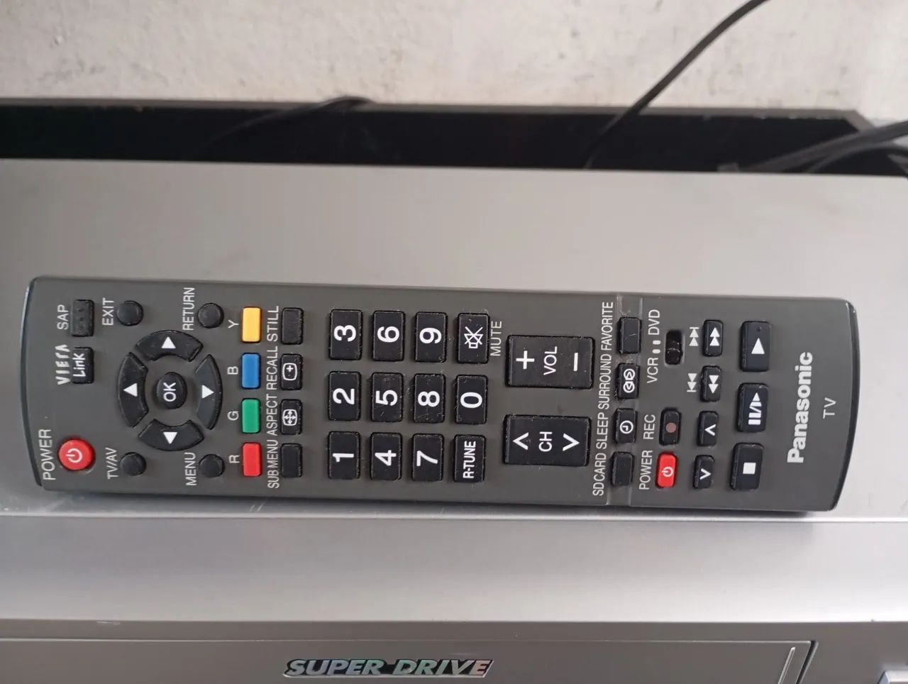 Vídeo cassete estéreo Panasonic com controle - Foto 5