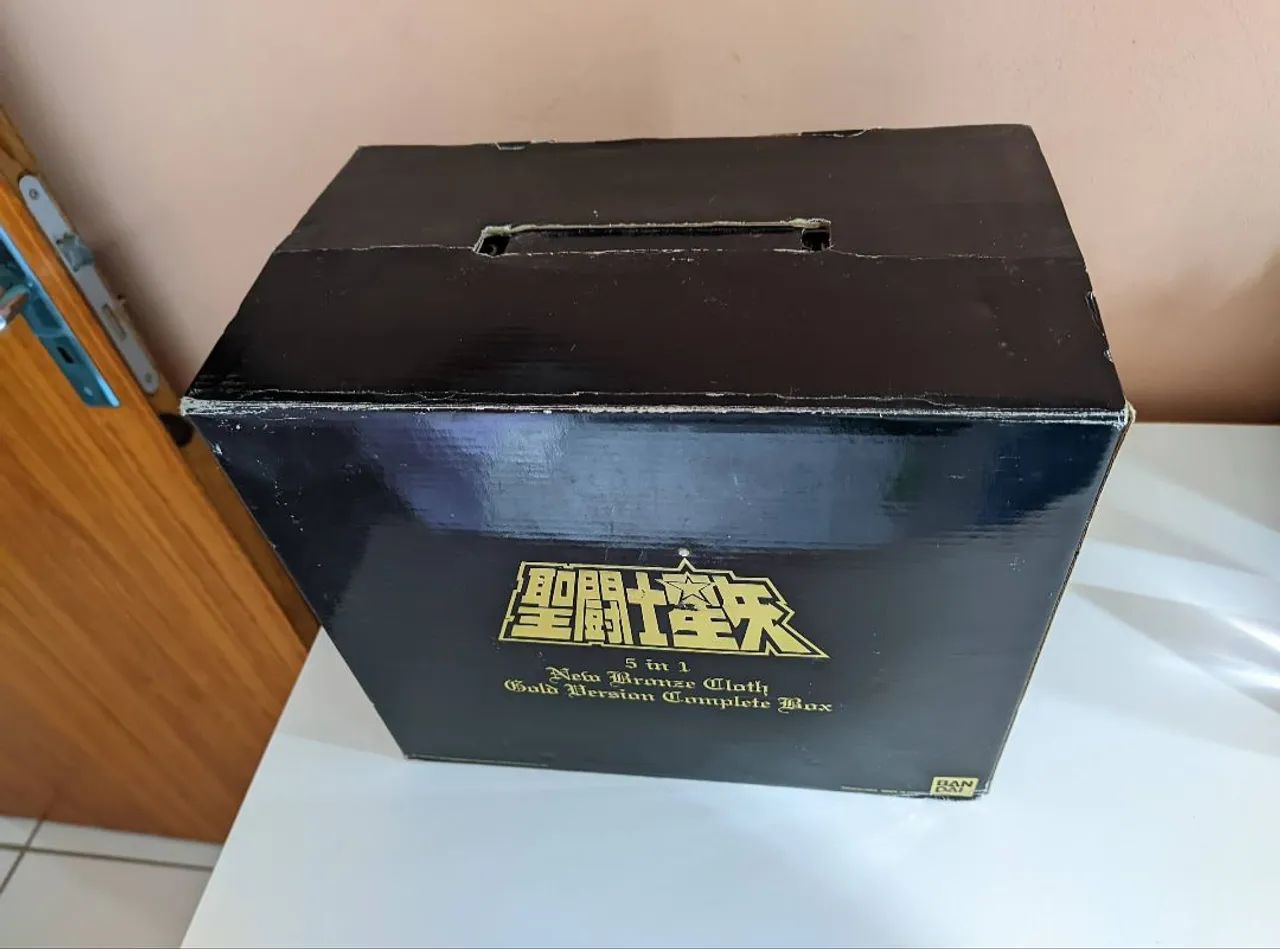 Saint Seiya | Cavaleiros do Zodíaco - Bronze V2 Ver. Gold | Black