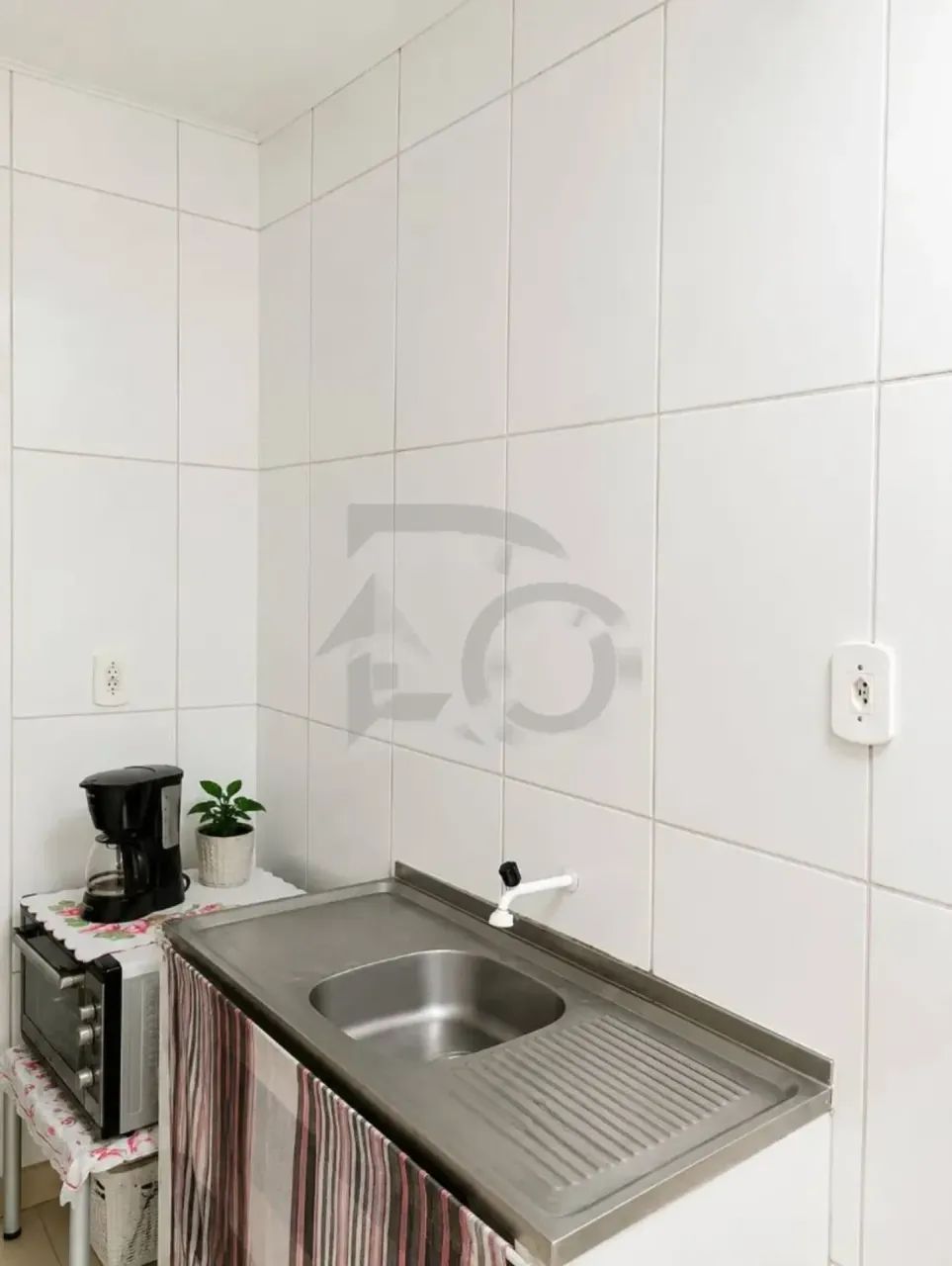 Casa no Bairro Siqueira Campos com 3 Quartos, Varanda, Garagem e Despensa - 83m²