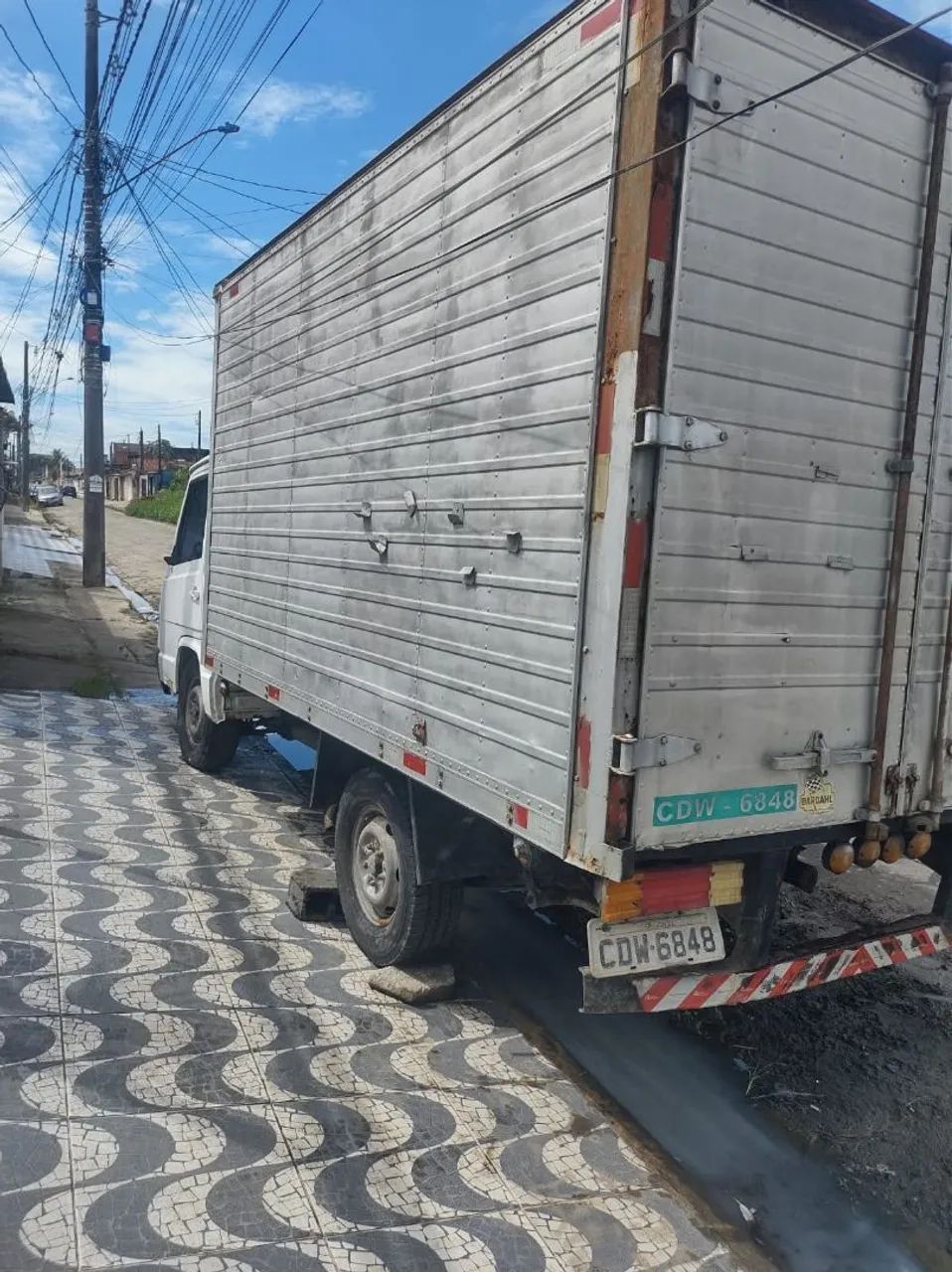 Caminhão bau - Foto 4
