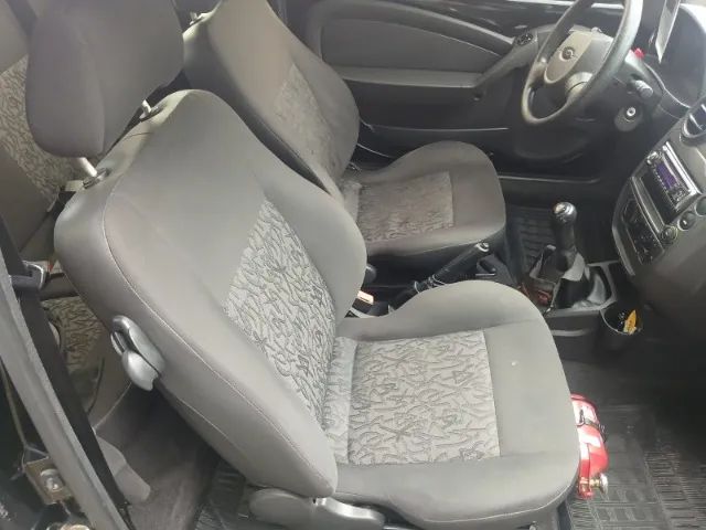 Ford Ka 1.0 8V/1.0 8V ST Flex 3p, foto 7 de 13