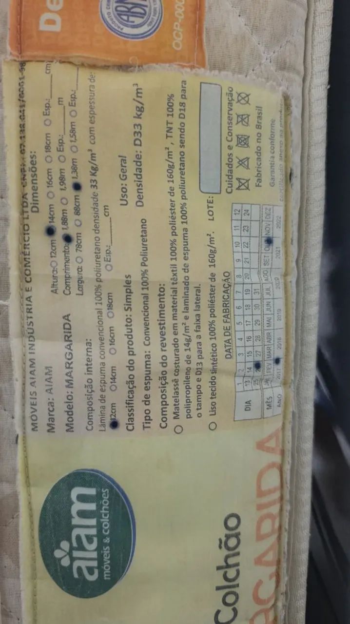 Colchão casal D33 - usado, mas sem partes fundas - Foto 2