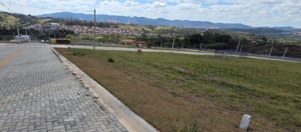 Terreno à Venda no Real Park 2 - 300m² |
