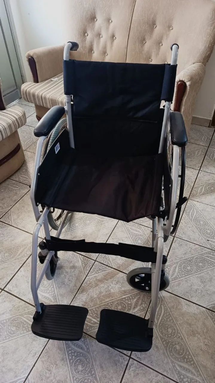 Cadeira de rodas - Foto 4