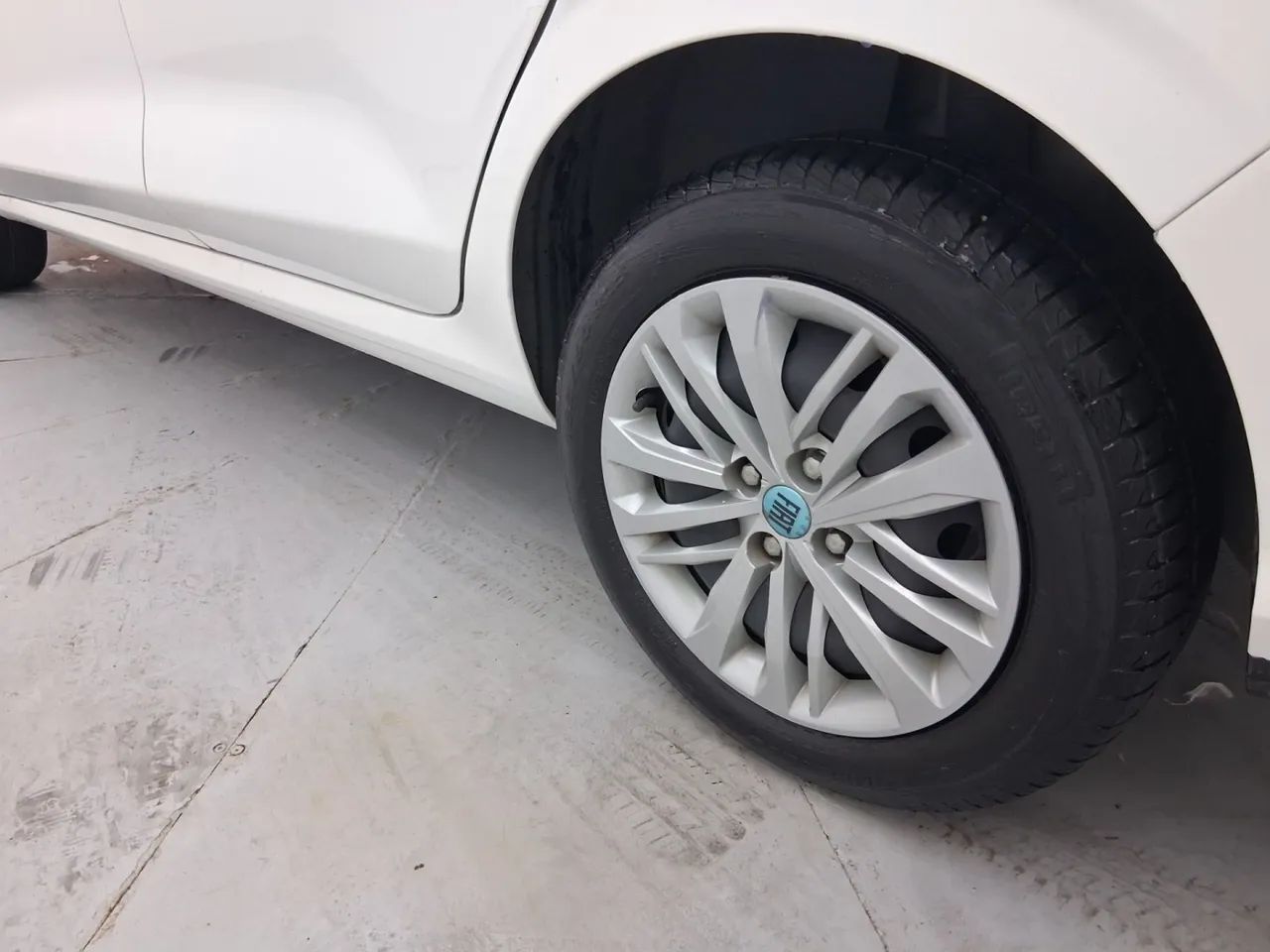 Fiat Cronos DRIVE 1.3 8V Flex Aut., foto 11 de 17