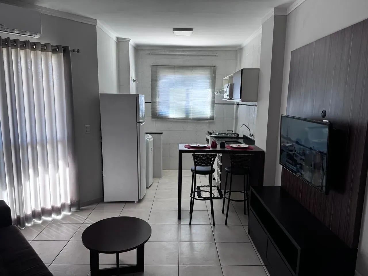 EDIFICIO PLATINUN MOBILIADO - AO LADO UNISAGRADO E UNINOVE