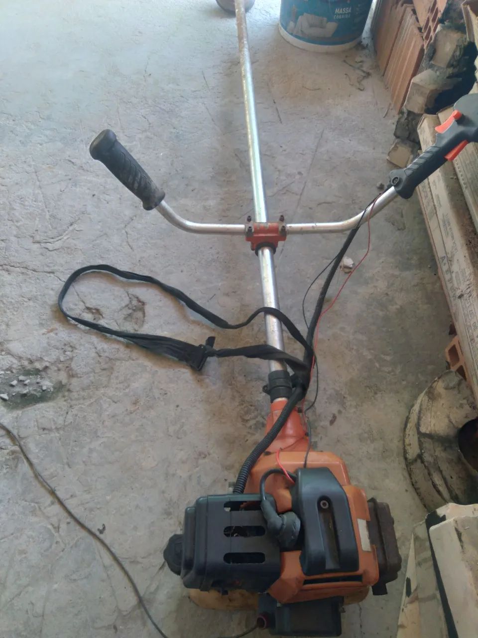 Roçadeira hás 63cc 