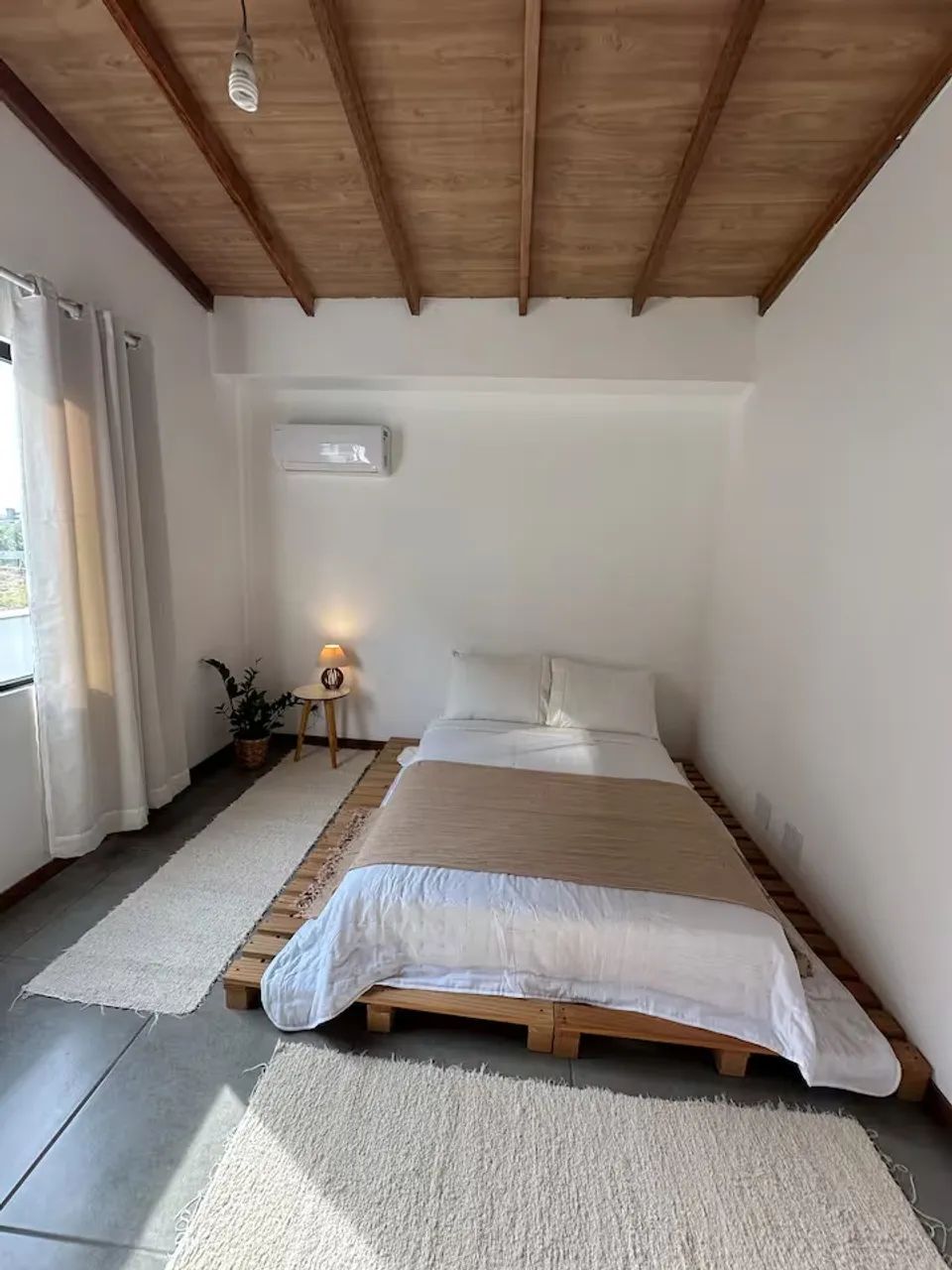 Casa aconchegante em frente a lagoa pequena  - Foto 11