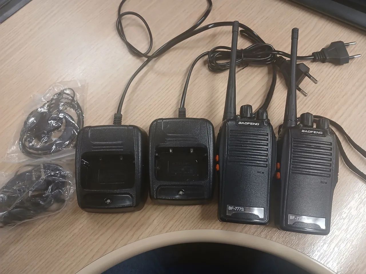 Vendo rádio comunicador 