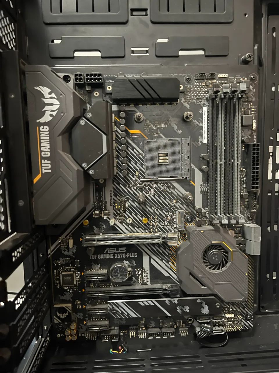 X570 Asus Tuf Plus