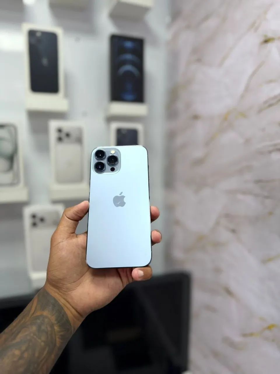 IPHONE 13 PRO MAX 128GB AZUL<br>R$ 3.199,00 TOP