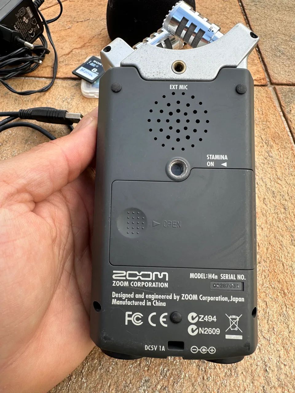 Gravador Zoom H4n - Funcionando perfeitamente + acessórios - Foto 3