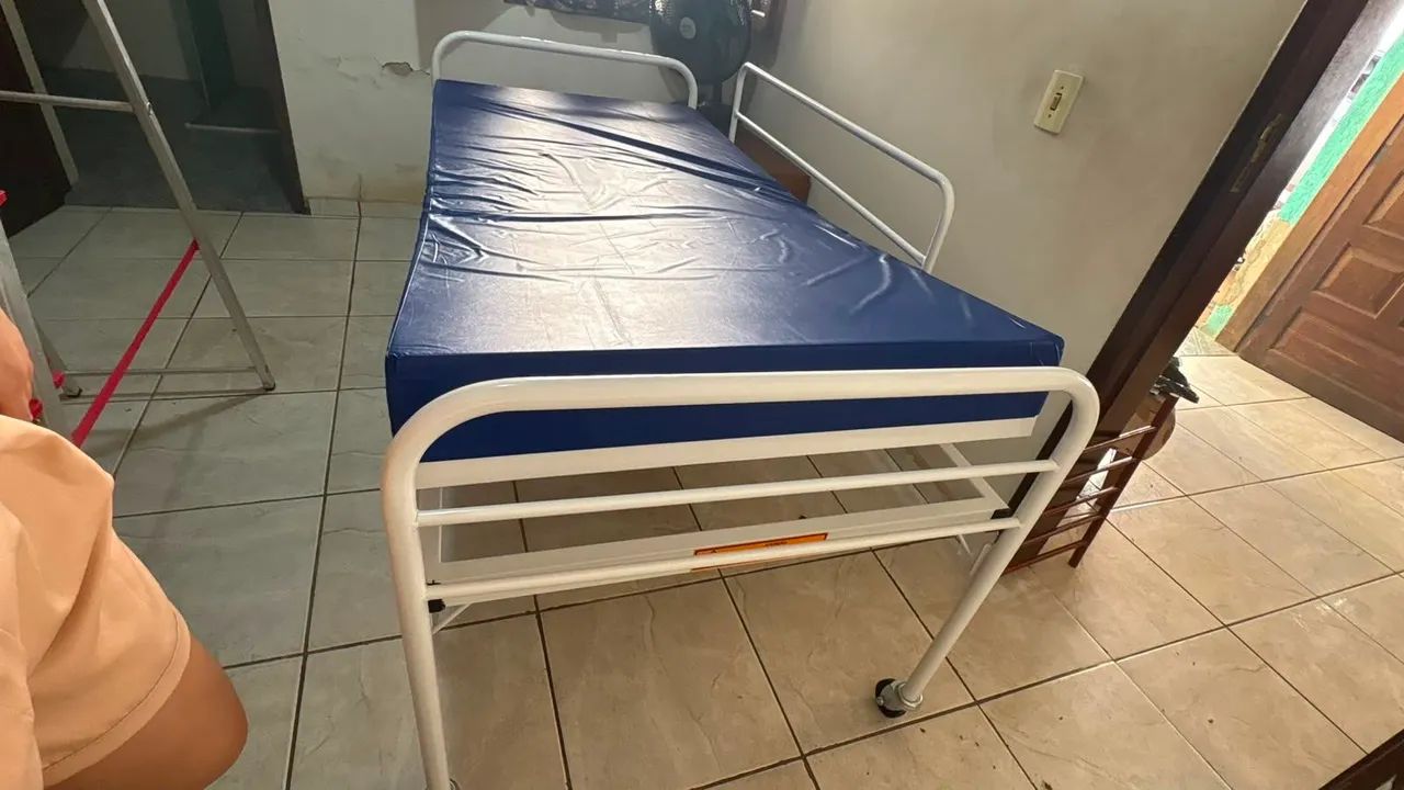 Cama Hospitalar nunca usada - Foto 2