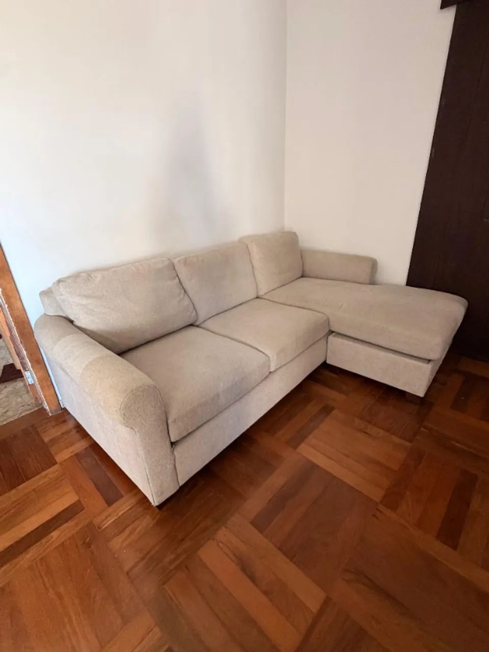 Sofá seccional Crate & Barrel 3 lugares com chaise e baú - 220cm, capa removível - Foto 2