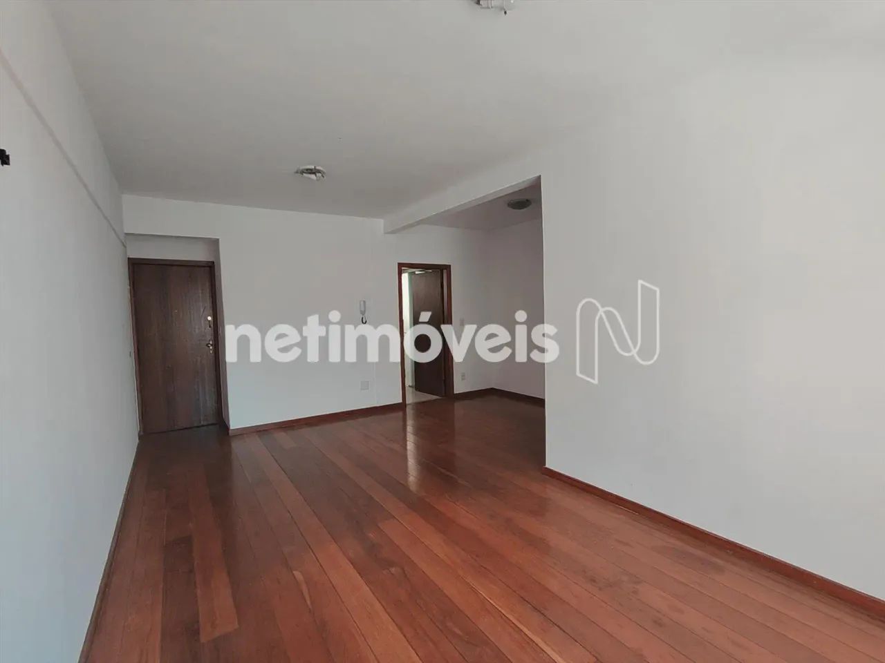 APARTAMENTO AMPLO 3 QUARTOS NO ESTORIL/HAVAI
