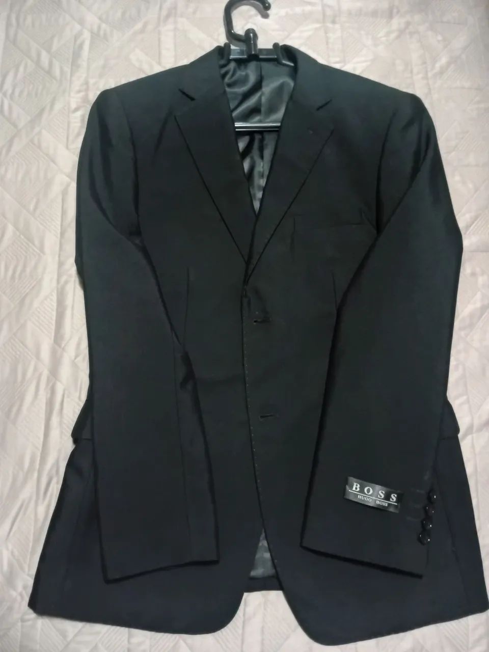 Terno HUGO BOSS original 48 n