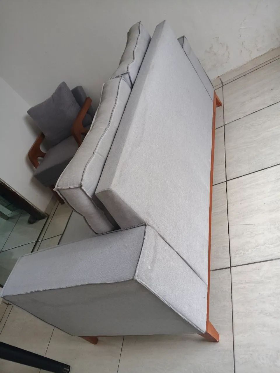 VENDO SOFÁ SEMI NOVO - Foto 2