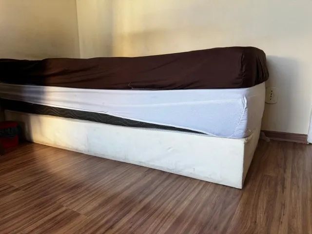 Cama box e 2 colchões  - Foto 2