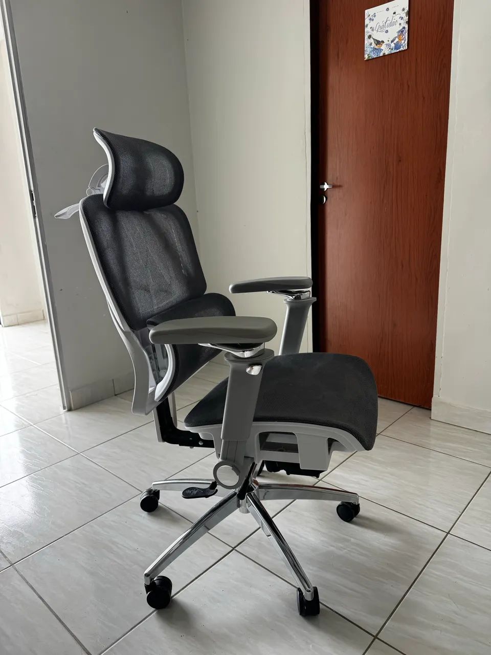 Cadeira ergonômica - Foto 2