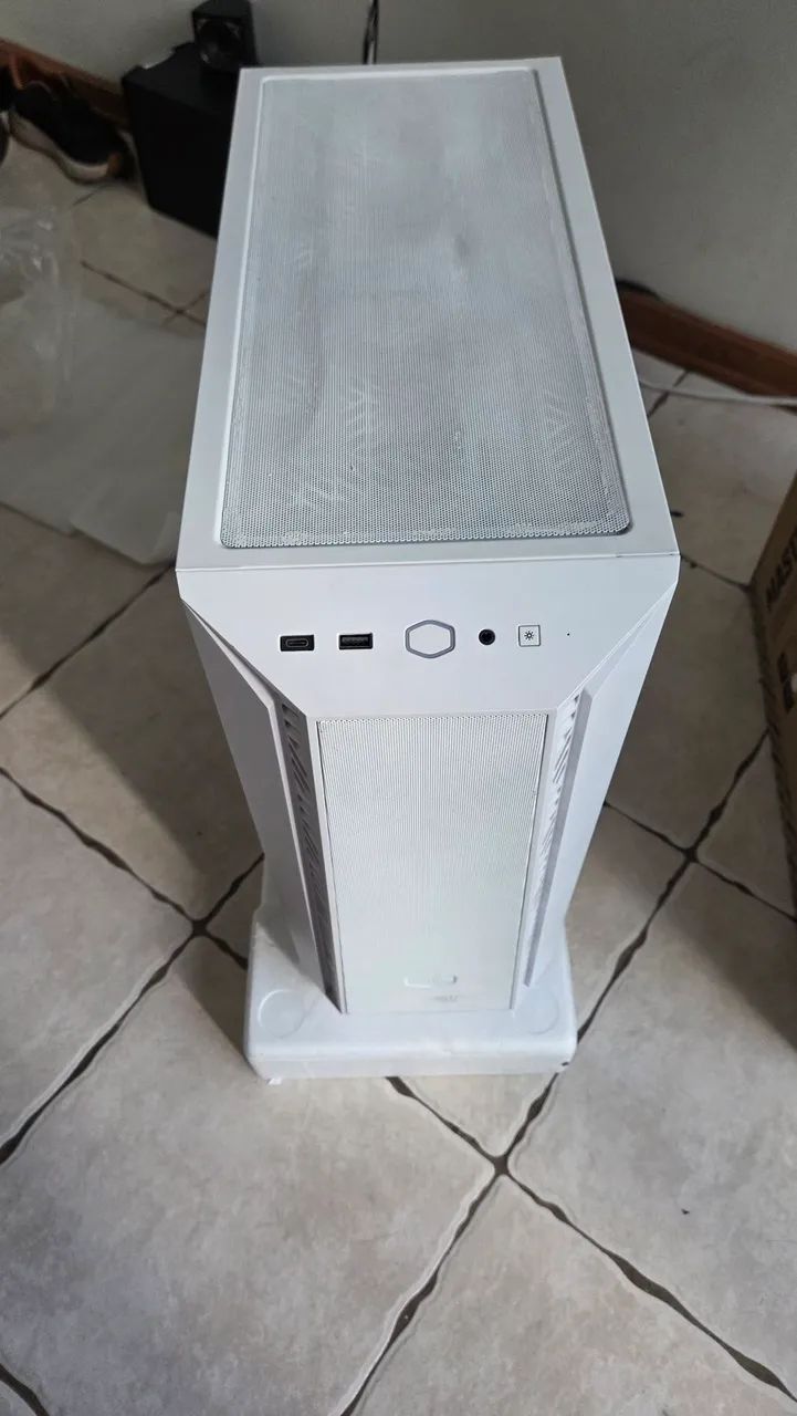 Gabinete Computador Cooler Master Mesh 520 - Foto 2