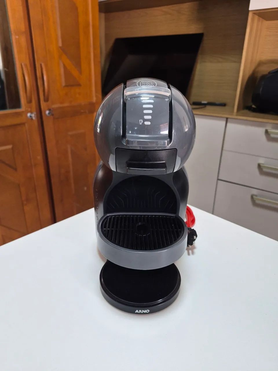 Cafeteira Dolce Gusto seminova  - Foto 5