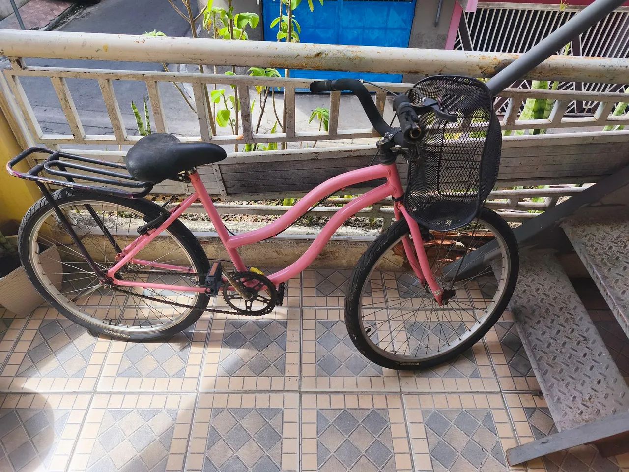 Bicicleta para uso diário com cestinha e garupa - Foto 2
