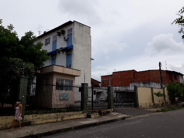 Apartamento na Barra do Ceará, 2 quartos, em ótimo estado estado - Foto 2