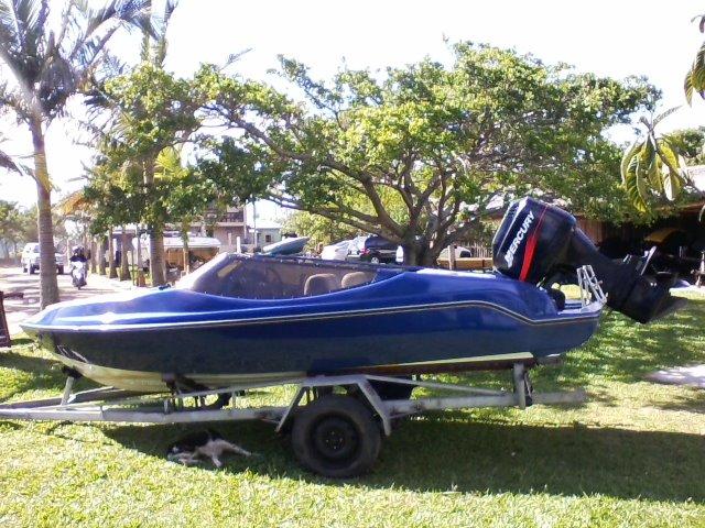 Vende-se Lancha 5,0 m (16,40 pés) * Marca Garra/Modelo Open 170 * Motor Mercury 90 HP