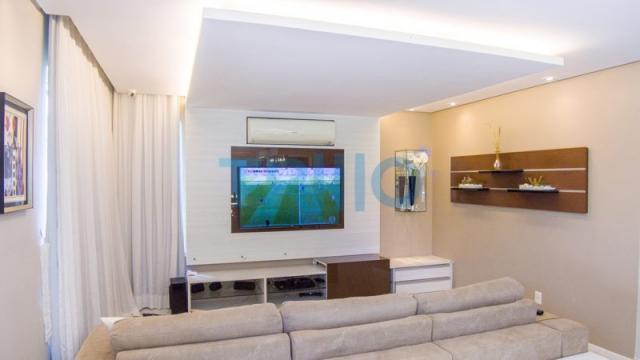 Bosque das Videiras - Casa á Venda com 3 quartos, 3 vagas, 225.60m² (CA0041) - Foto 2