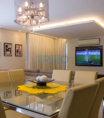 Bosque das Videiras - Casa á Venda com 3 quartos, 3 vagas, 225.60m² (CA0041)
