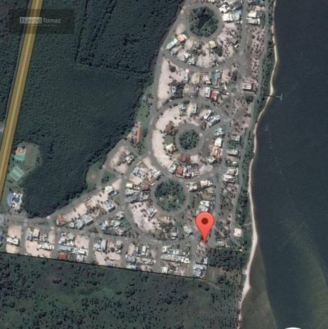 Terreno top no Laguna, frente com vista para a lagoa - Foto 17
