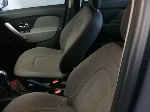Renault-logan 1.6 valor anunciado tem mais 10 mil de entrada - Foto 7