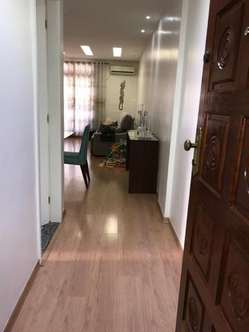 Excepcional apartamento no largo do Bicão - Foto 11